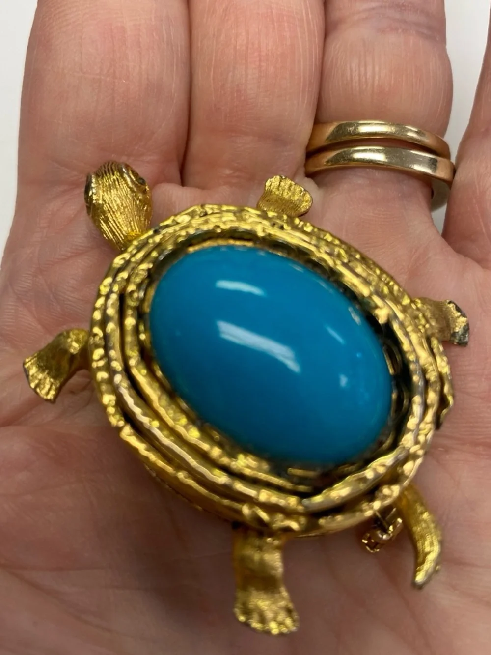N/A gold tone